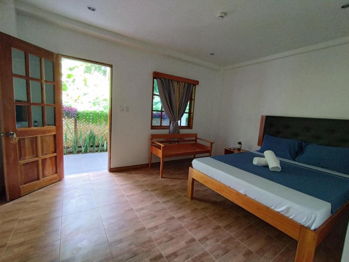 White Bada Guesthouse Siquijor Quarto foto